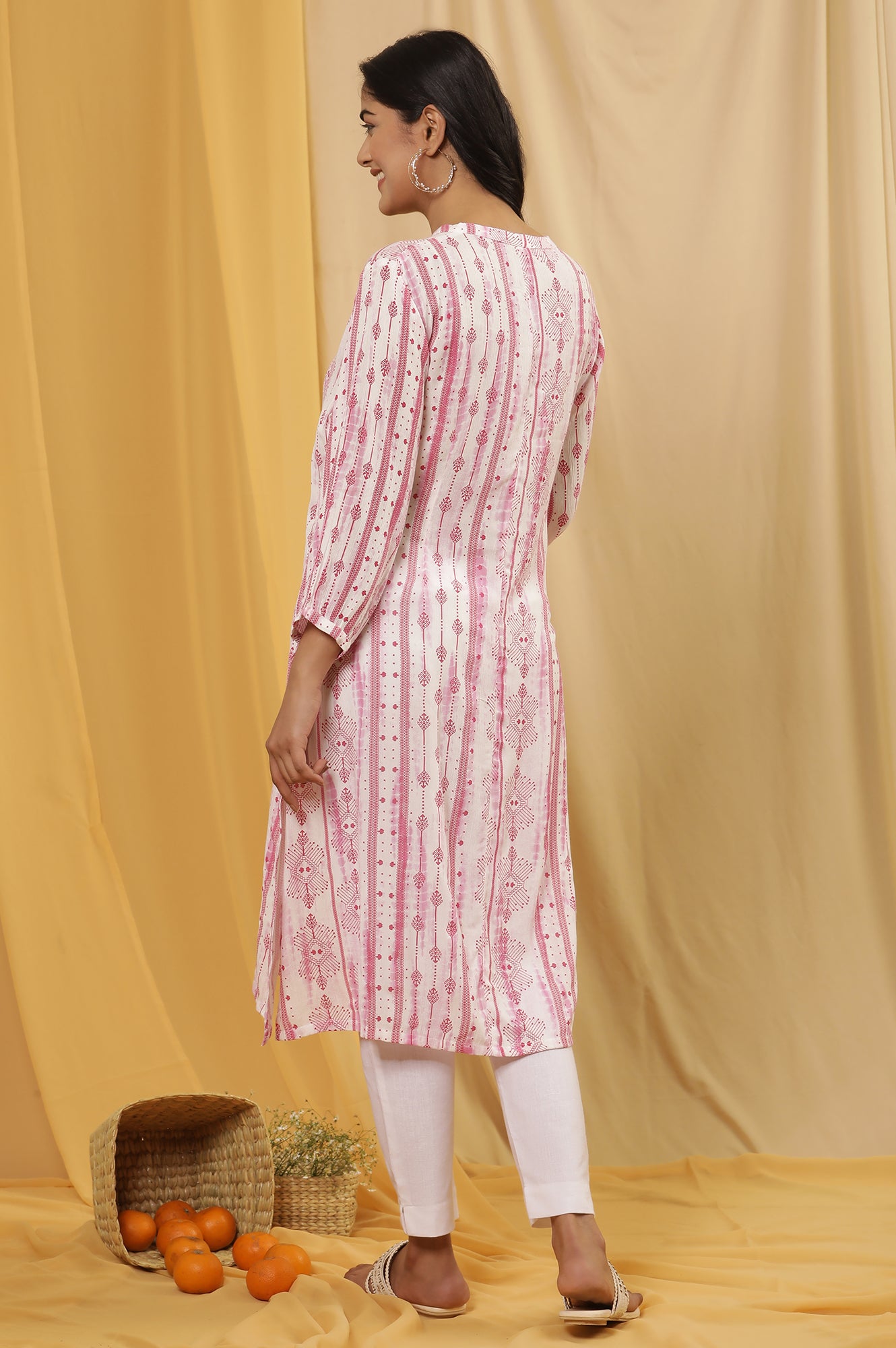 White And Pink Printed Kurta And Pants Set