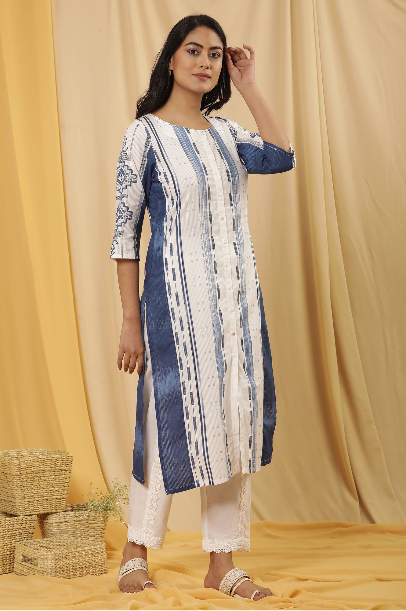 White Kantha Printed Kurta And Lace Straight Pants