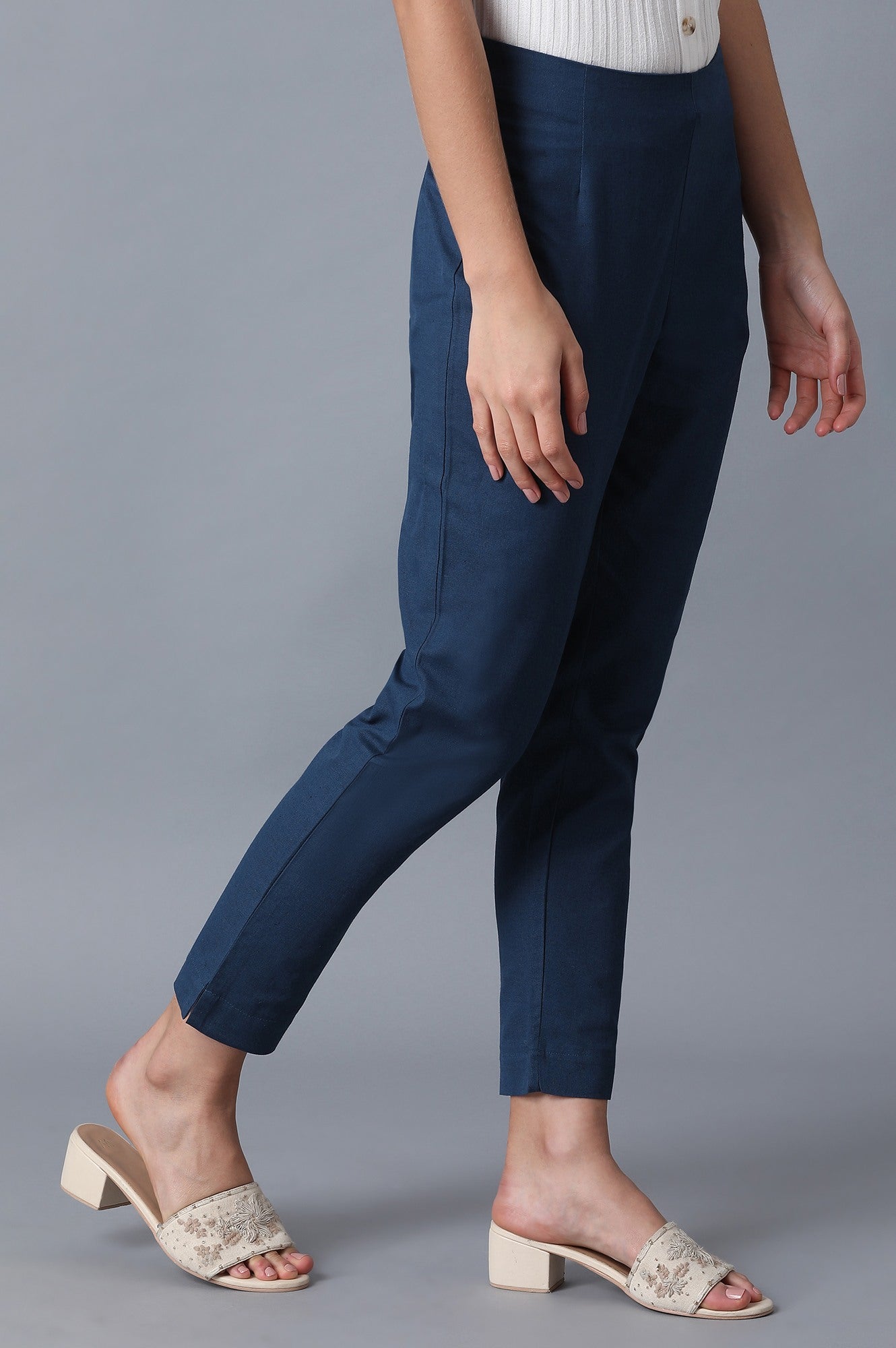 Women Grey Slim Pants