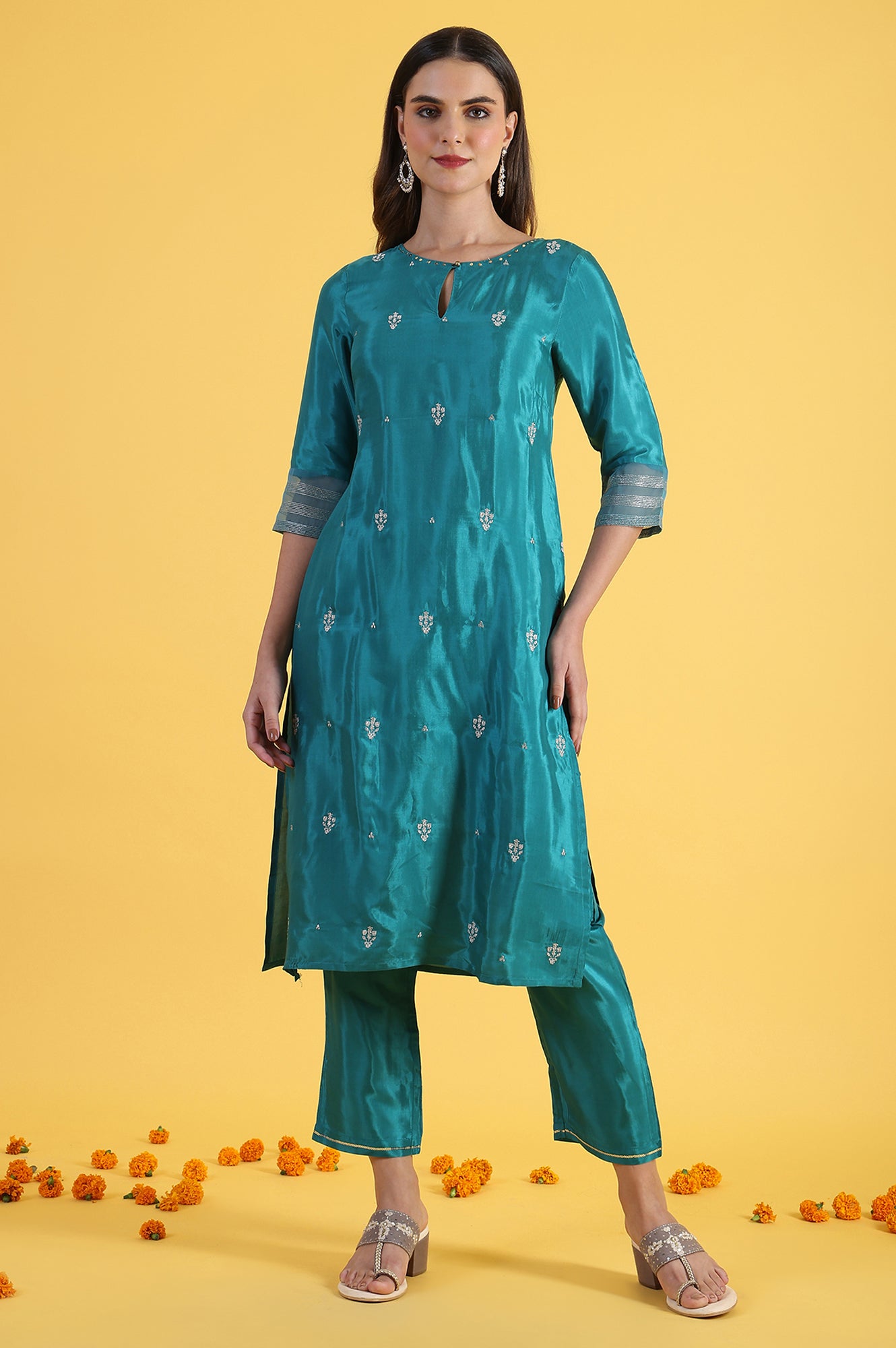 Blue Embroidered Rayon Straight Kurta in Keyhole Neck 