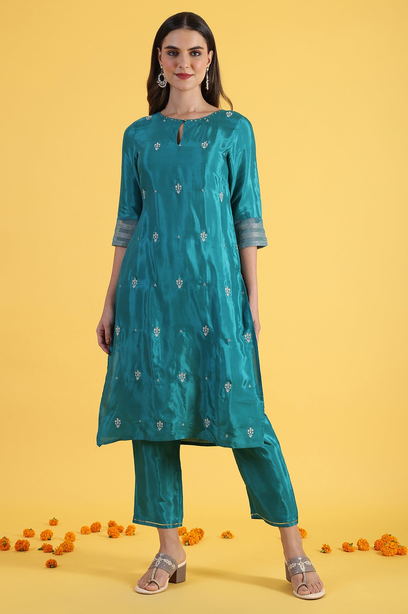 Blue Embroidered Rayon Straight Kurta in Keyhole Neck 