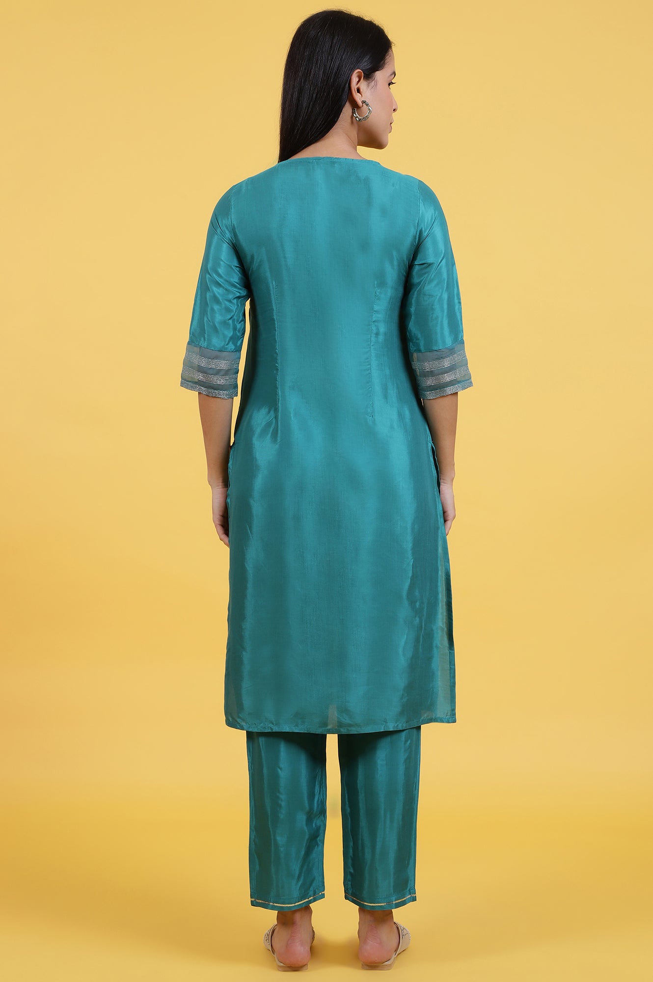 Blue Embroidered Rayon Straight Kurta in Keyhole Neck