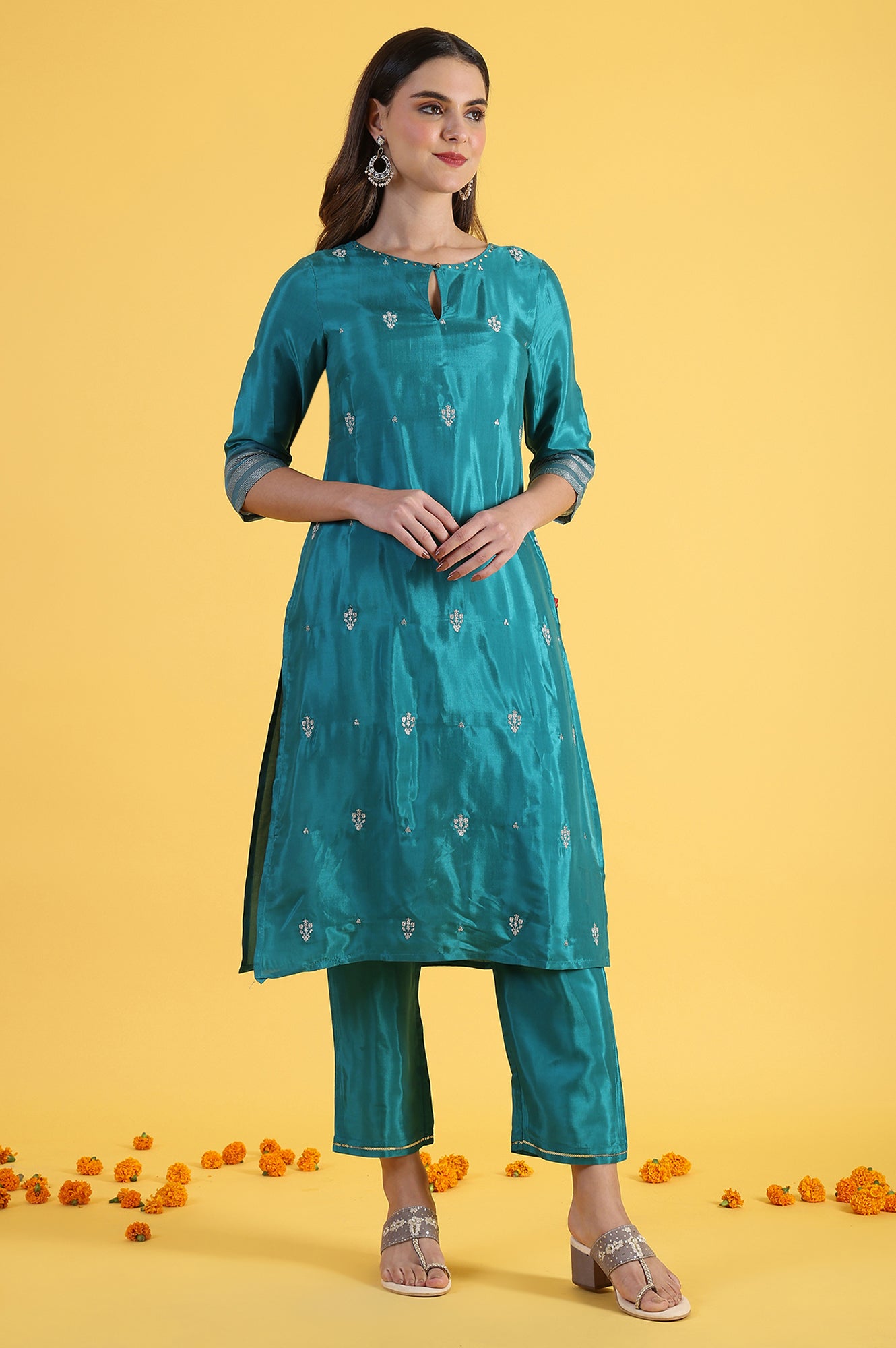 Blue Embroidered Rayon Straight Kurta in Keyhole Neck 