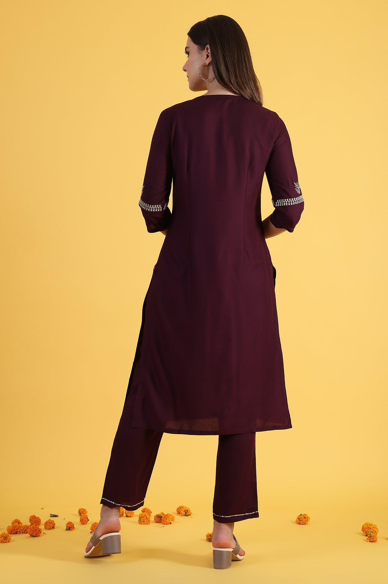 Purple Embroidered Straight Kurta in Round Neck