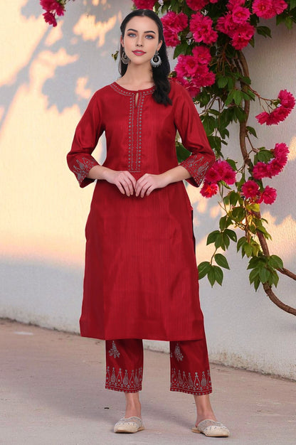 Red Mukaish Embellished Straight Kurta and Straight Pants Co-ord Set