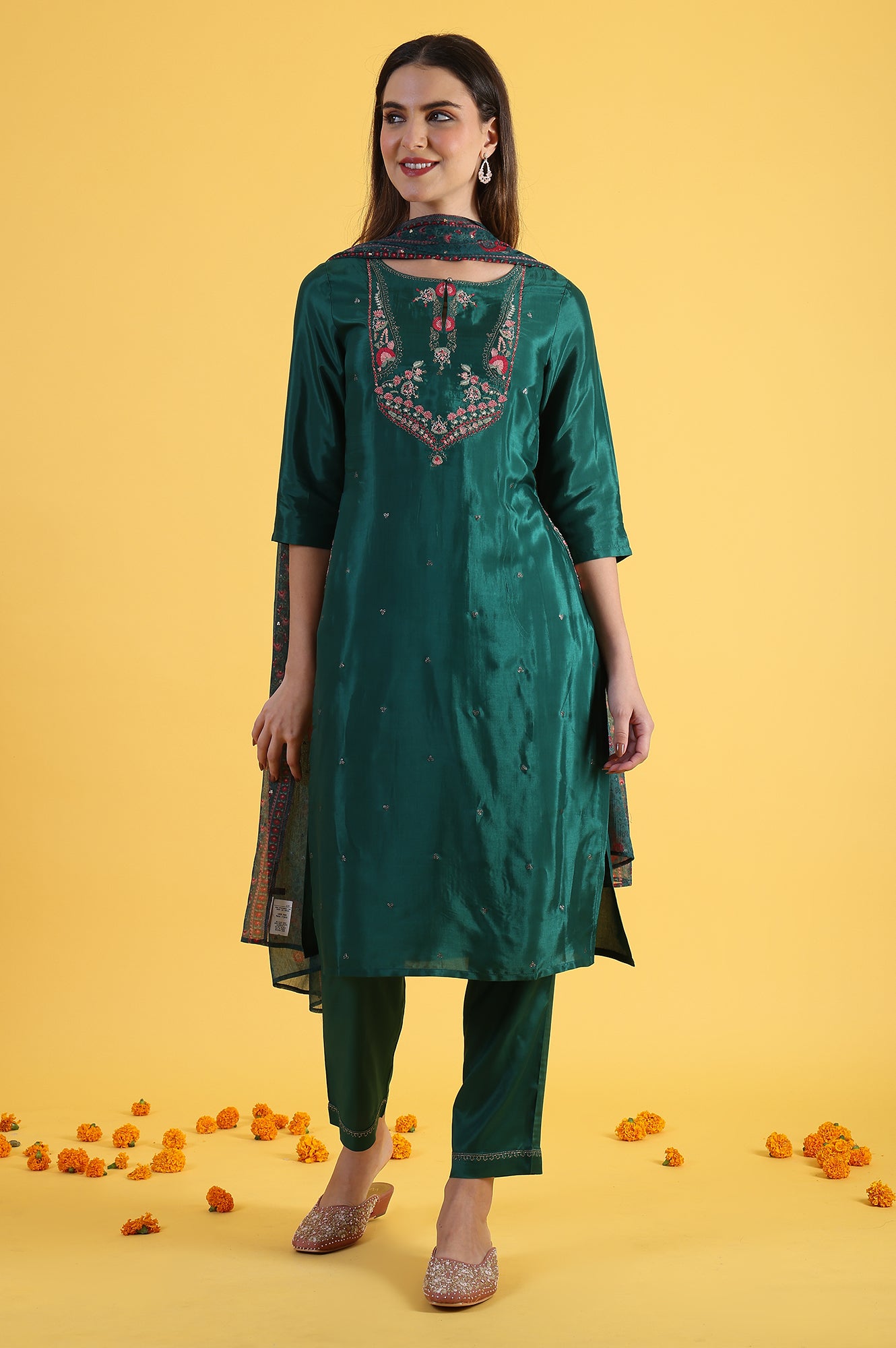 Green Thread Embroidered Straight Kurta and Pants Set with Dupatta 