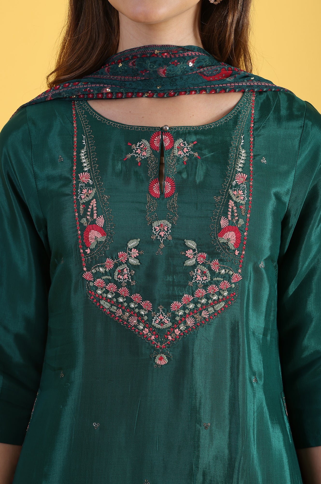 Green Thread Embroidered Straight Kurta and Pants Set with Dupatta 