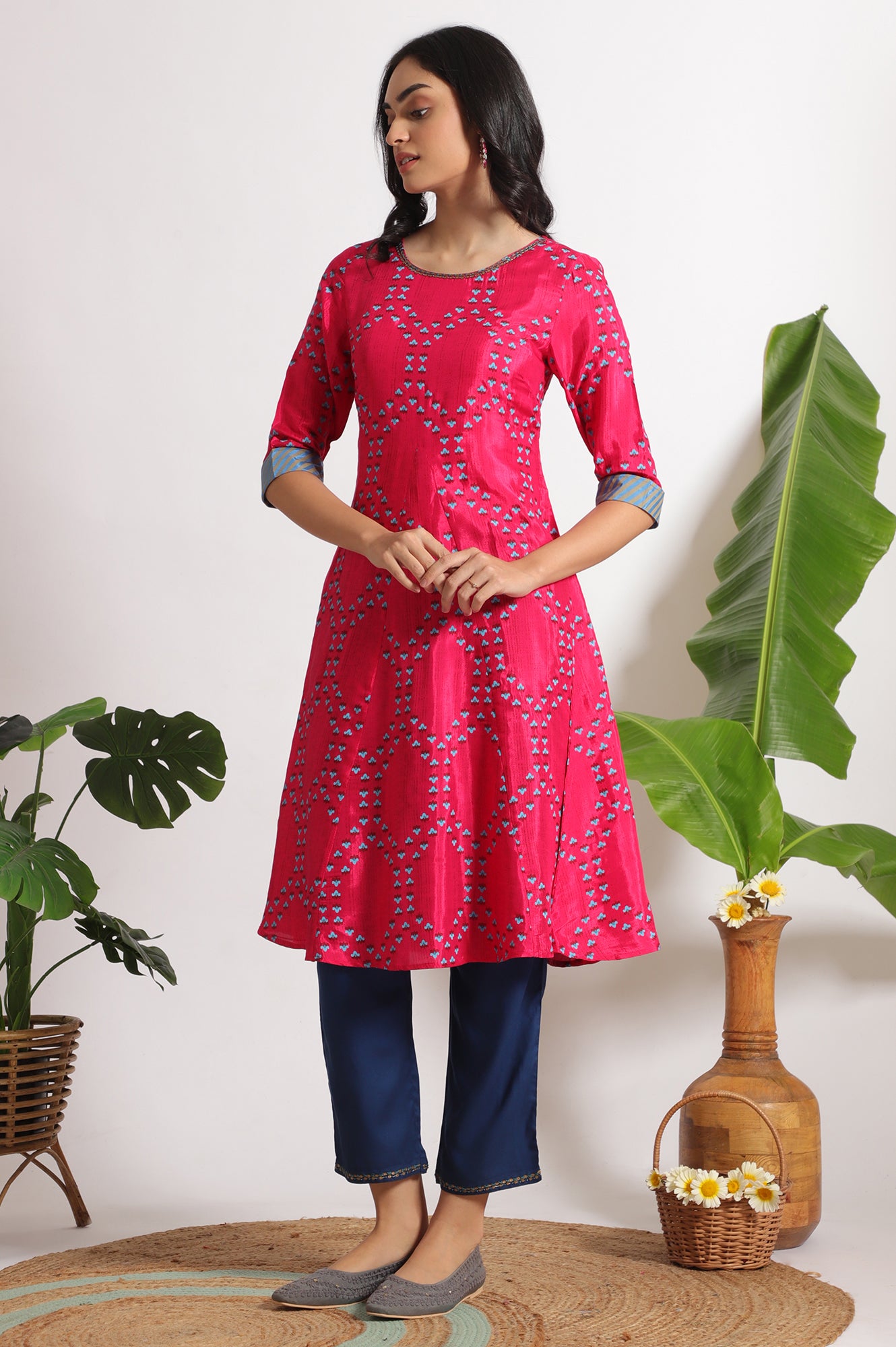 Pink Floral Printed Straight Shantung Kurta and Pants Set